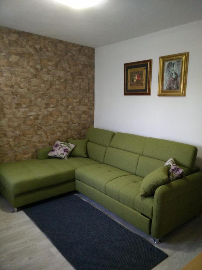 Apartments Babaja Трогир Екстериор снимка
