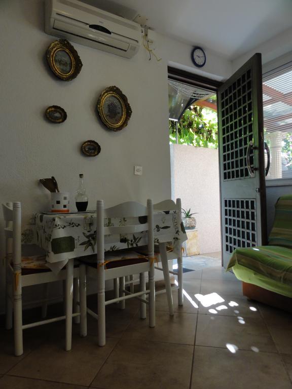 Apartments Babaja Трогир Екстериор снимка