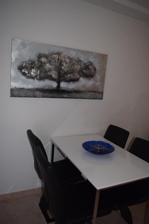 Apartments Babaja Трогир Екстериор снимка