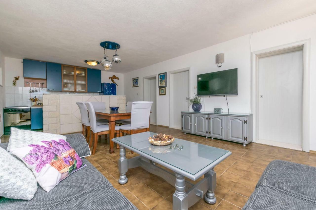 Apartments Babaja Трогир Екстериор снимка