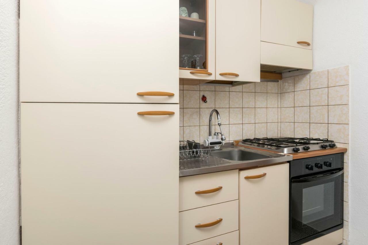 Apartments Babaja Трогир Екстериор снимка