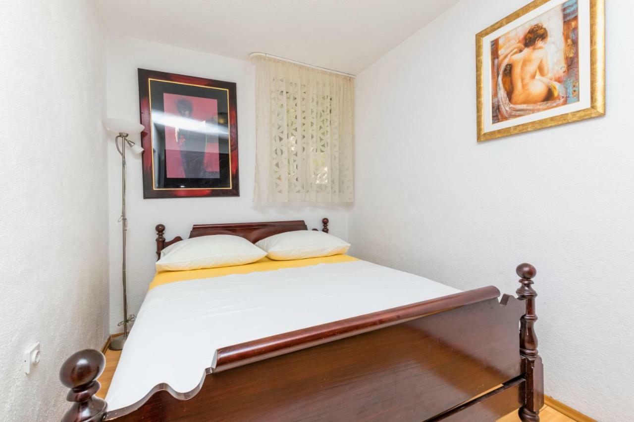 Apartments Babaja Трогир Екстериор снимка