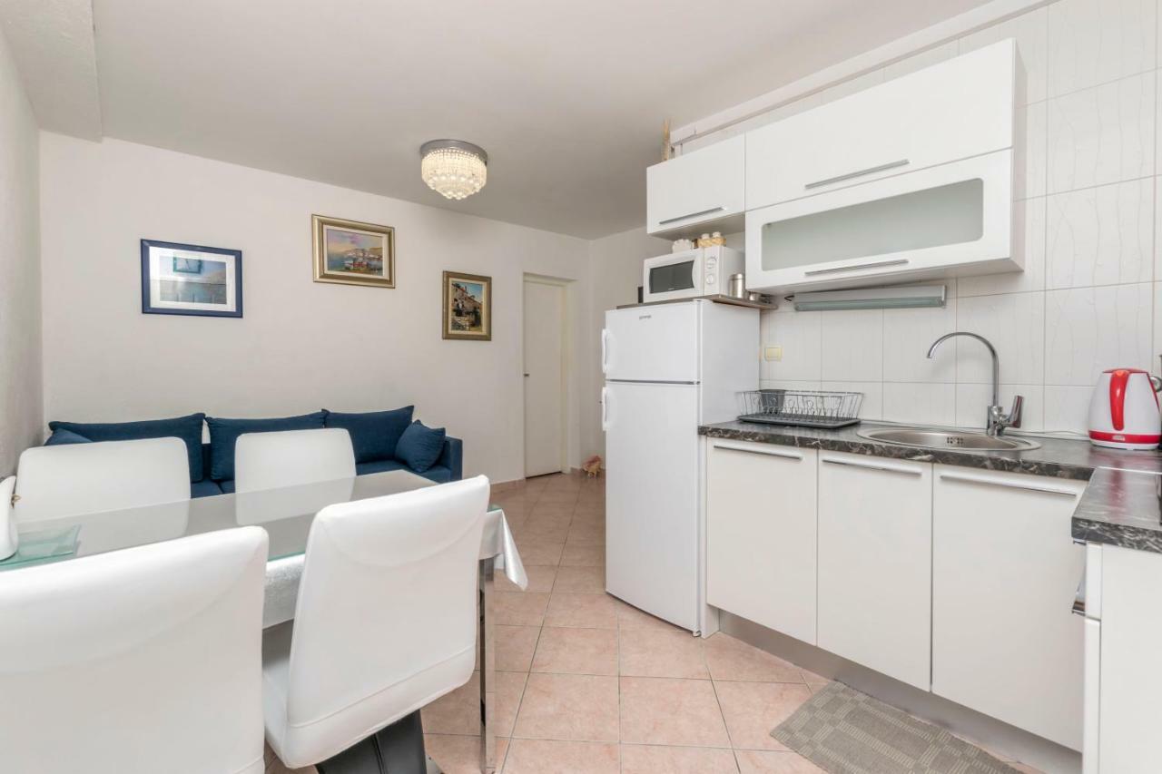 Apartments Babaja Трогир Екстериор снимка
