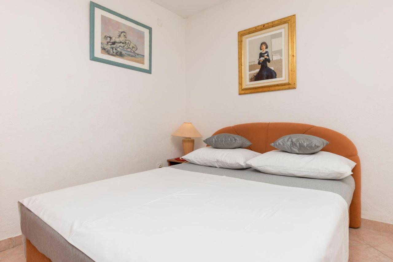 Apartments Babaja Трогир Екстериор снимка